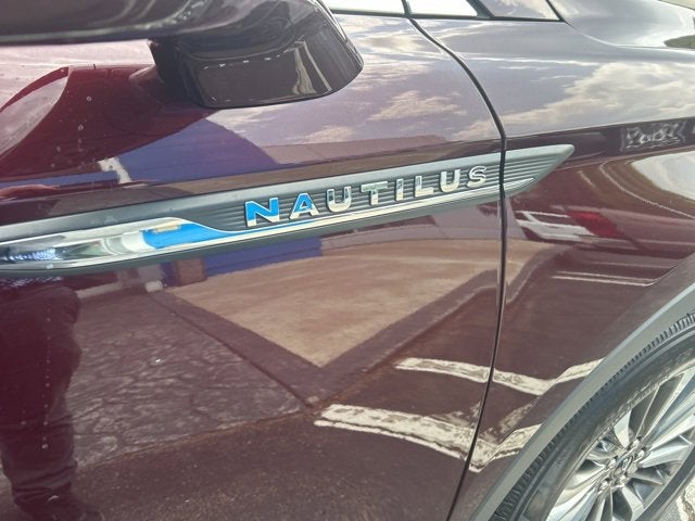 2022 Lincoln Nautilus Standard